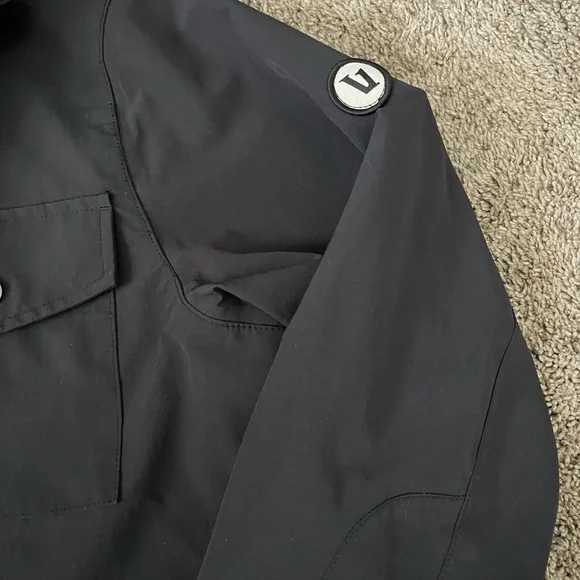 Vuori Women Palisades Rain Jacket Color Dark Oregano Black Size Medium - Picture 5 of 9